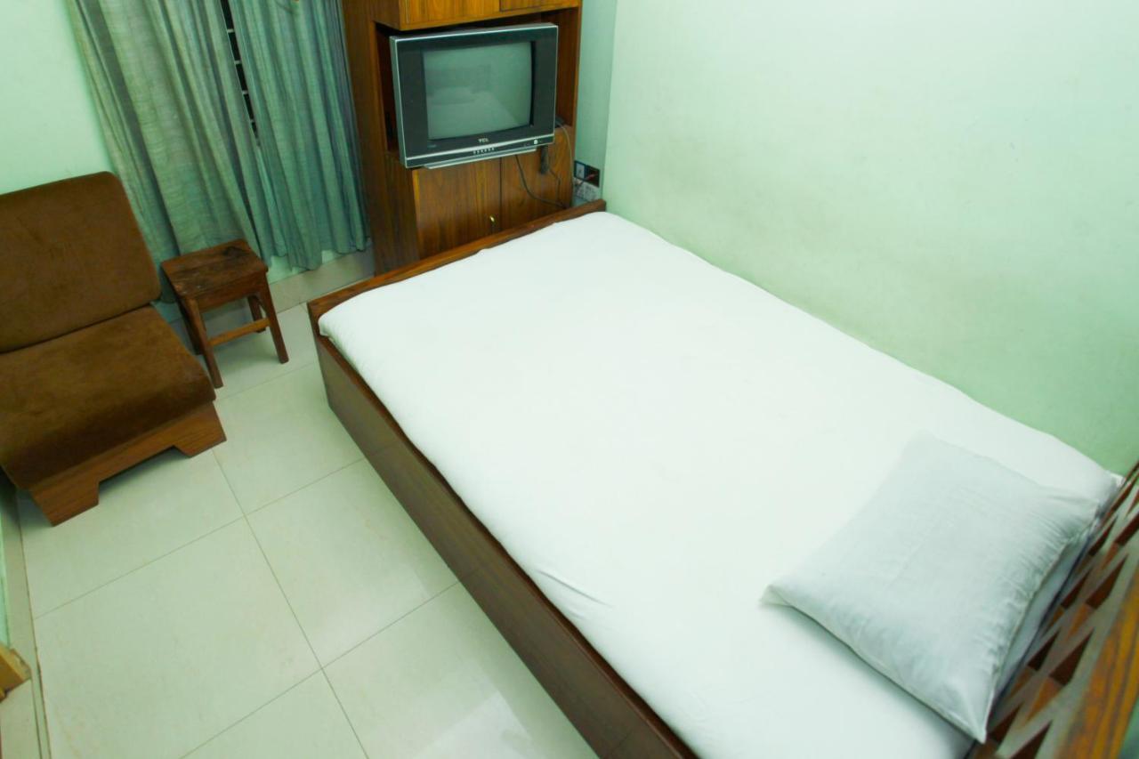 Hotel Star Park Dakhin Kattali Room photo